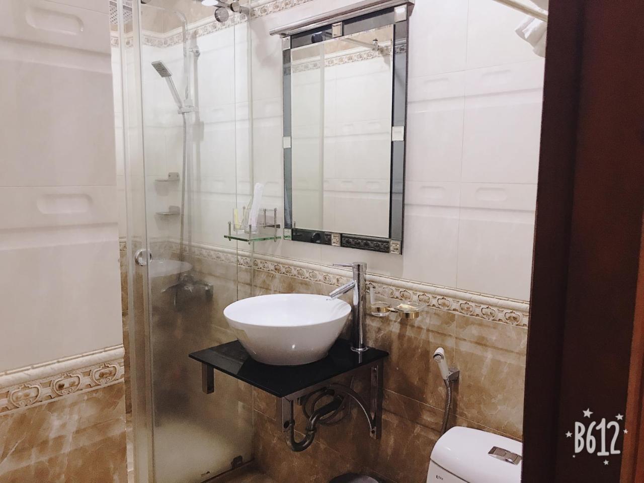 Sen Vang Hotel Ho Chi Minh City Exterior photo